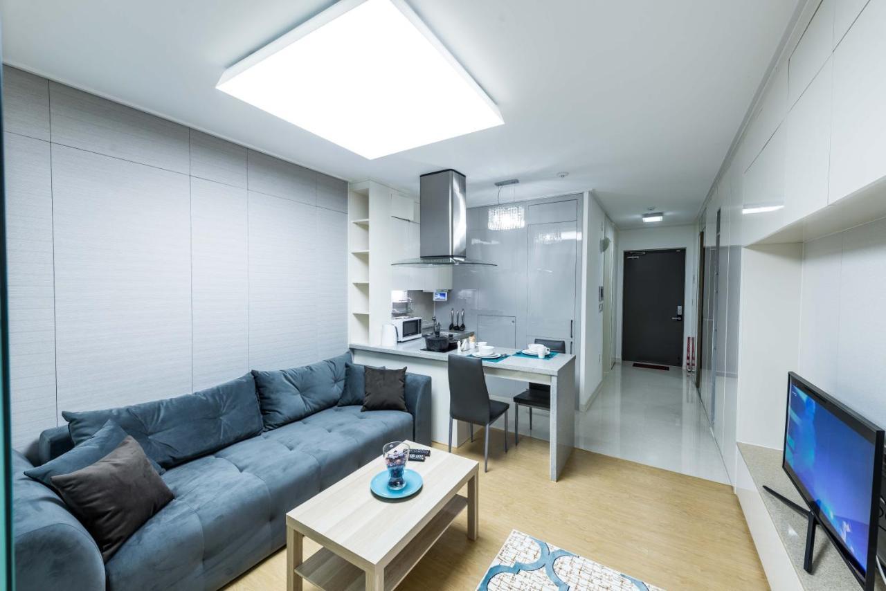 Апартаменты Theaddress Highvill Lux Астана Экстерьер фото