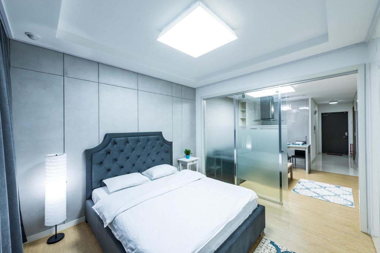 Апартаменты Theaddress Highvill Lux Астана Экстерьер фото