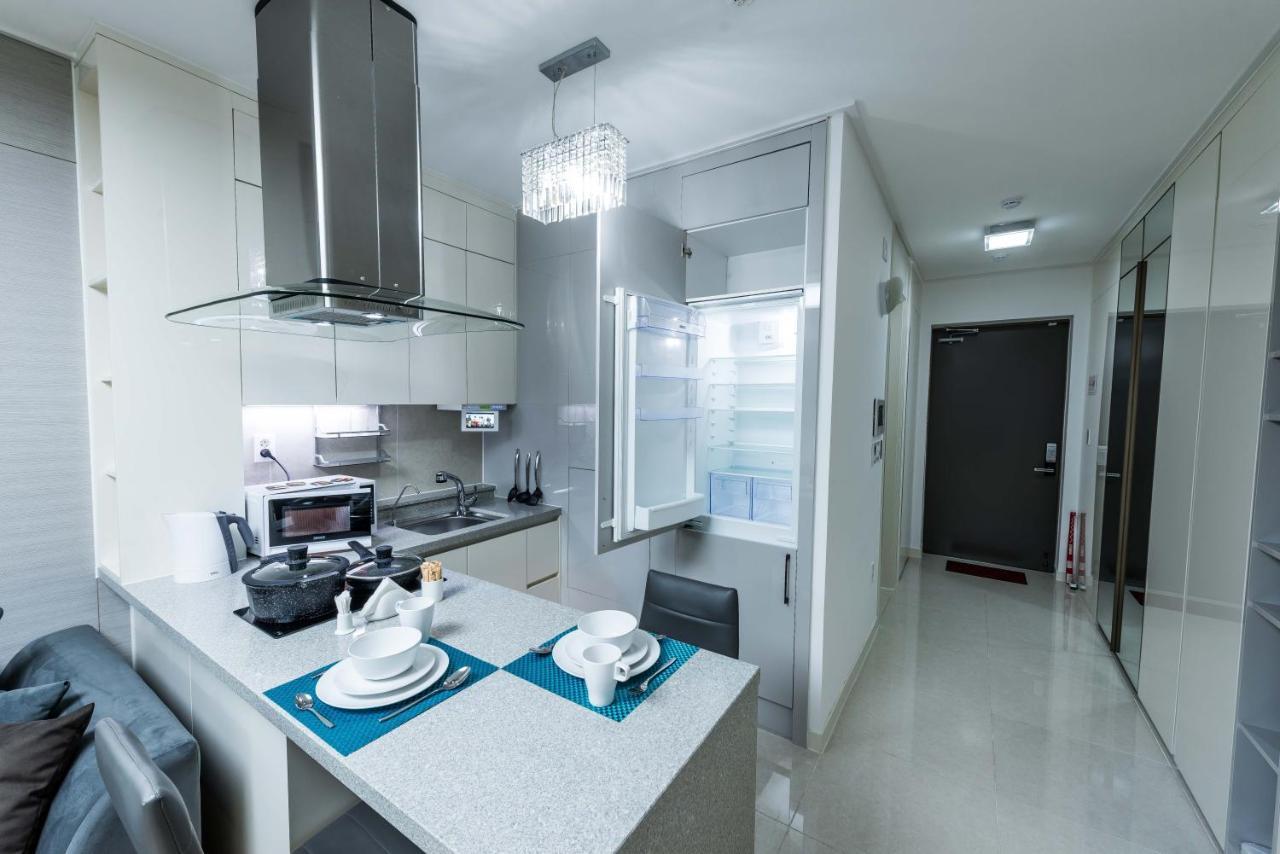 Апартаменты Theaddress Highvill Lux Астана Экстерьер фото